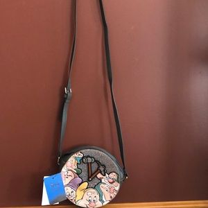 Danielle Nicole Disney seven dwarf crossbody